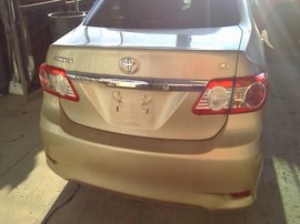 2013 TOYOTA COROLLA, GOLD, LE MODEL, 1.8L, AT   Z25238